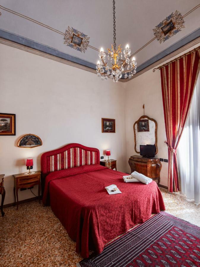 Bed & Breakfast In Centro - Diffuso 2*